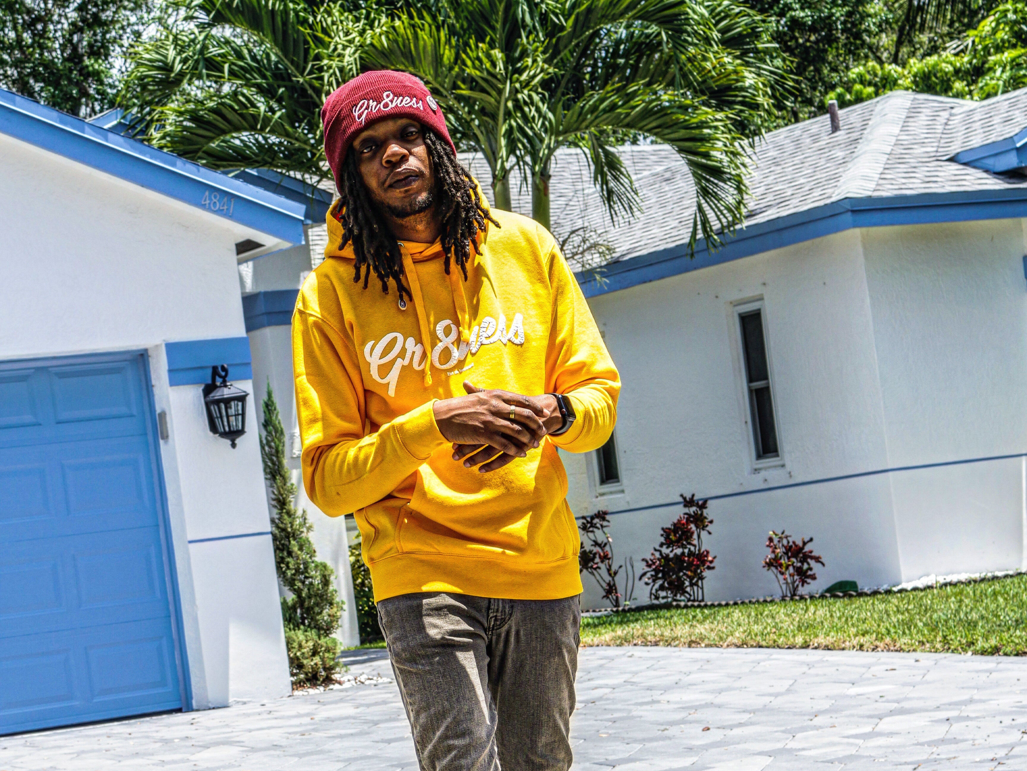 GR8ness PREMIUM HOODIES